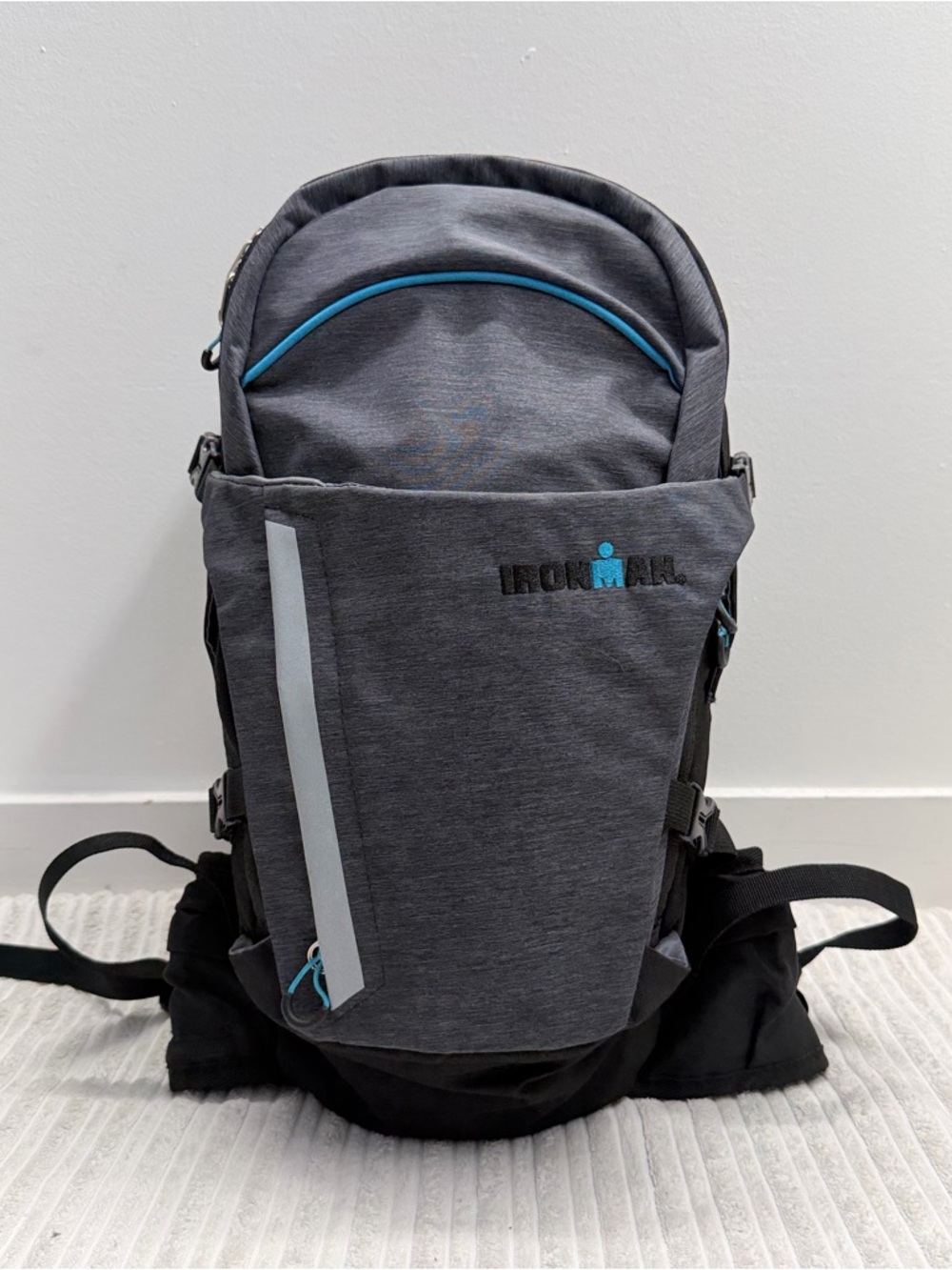 Ironman Men's Gray Hydration Daypack